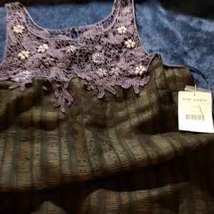 Free people  sleevless top/tunic,